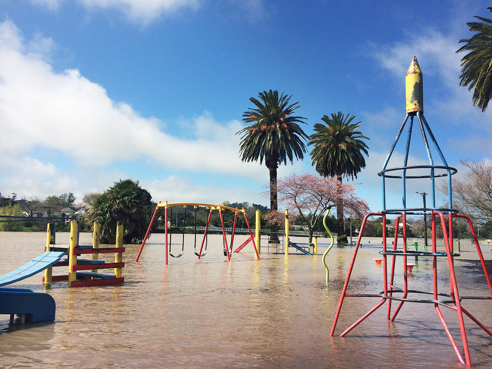 Gisborne-Hochwasser-playground