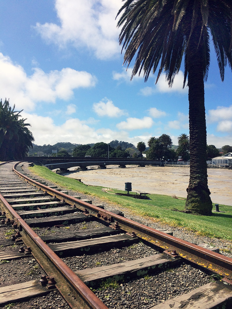 Gisborne-Hochwasser-train-bridge